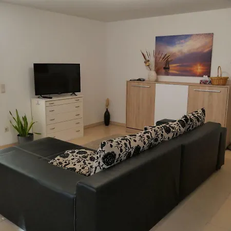 Apartment Falvig Inkl. Kueche Bad Schonborn